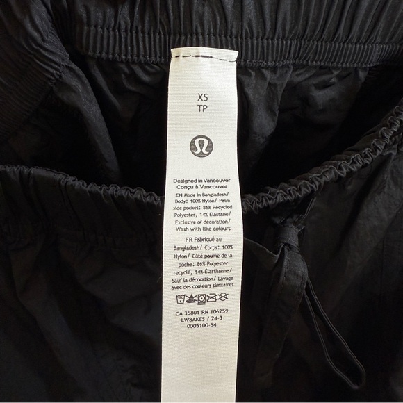 Lululemon Nylon Cargo Mini Skirt Women’s Black XS New - Picture 6 of 9